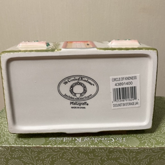 CIRCLE OF KINDNESS DOOLAN STREET COTTAGE STORAGE JAR - Picture 6 of 16